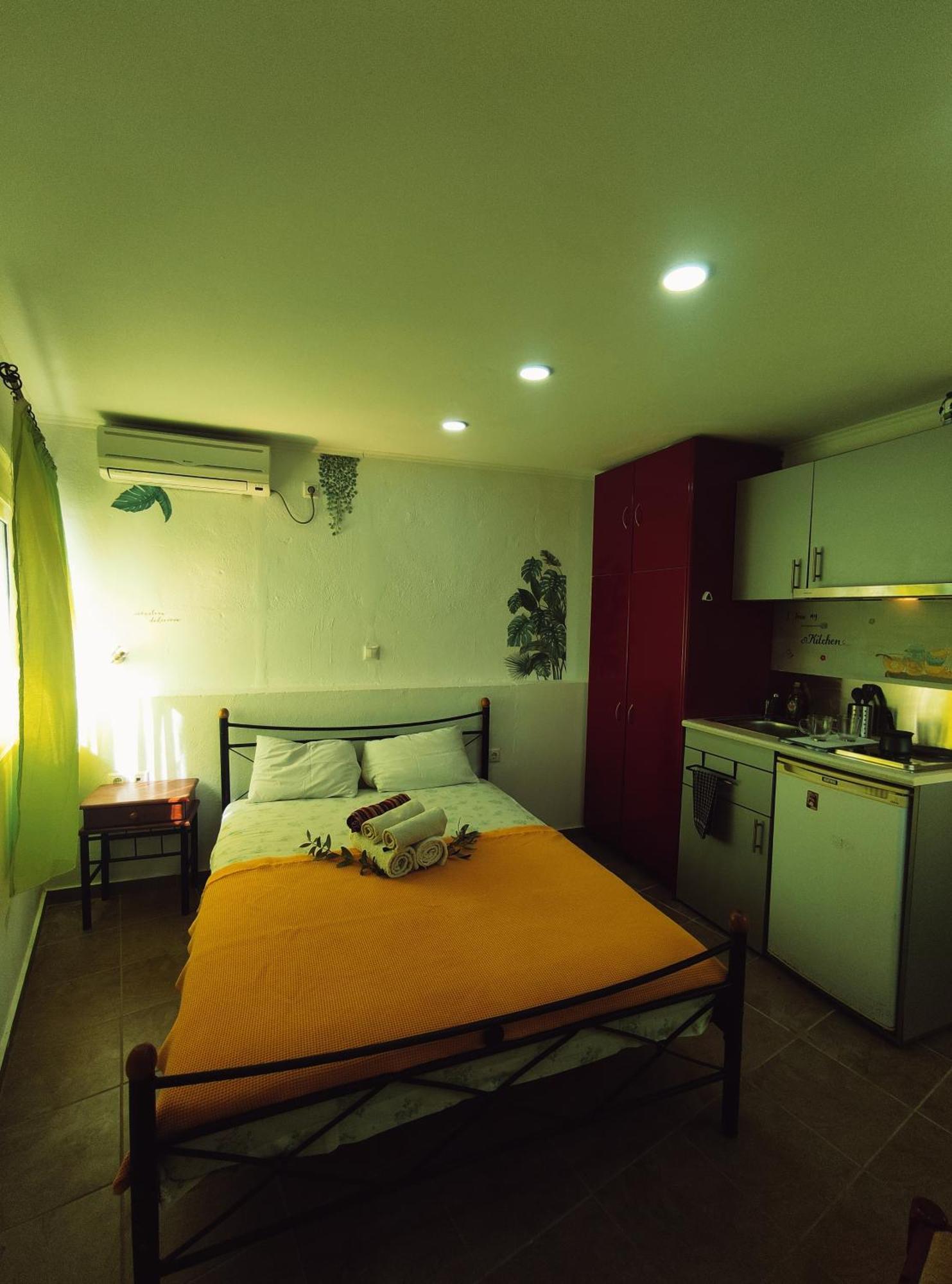Rena'S Rooms Μελίντα Melinta 部屋 写真